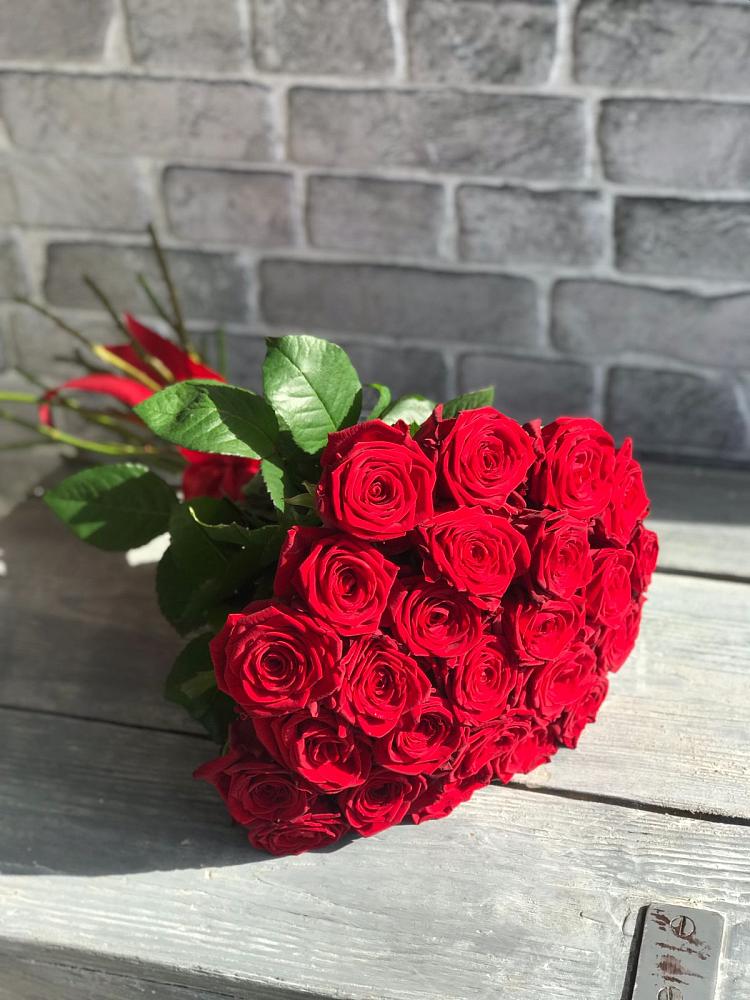 Букет Красные розы Фридом в Чухломе