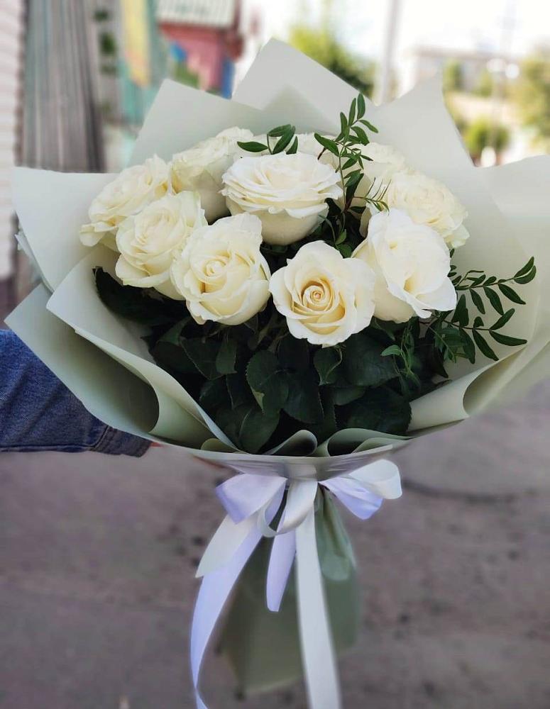 Букет Белые розы Проуд в Чухломе