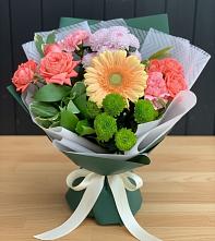 Букет цветов из:  Гвоздики, Розы, Герберы и Хризантемы #REPLACE_PRED# Чухломе