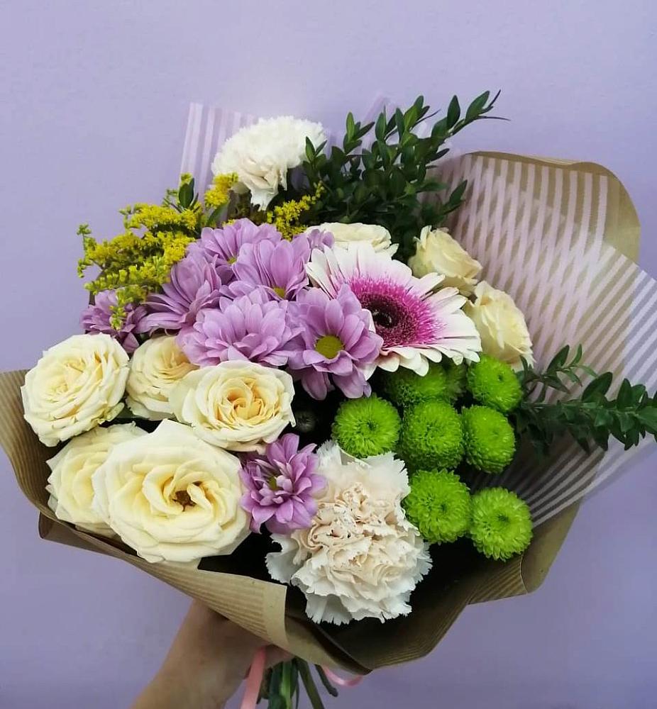 Букет цветов из: Хризантемы, Розы, Гвоздики и Герберы в Чухломе