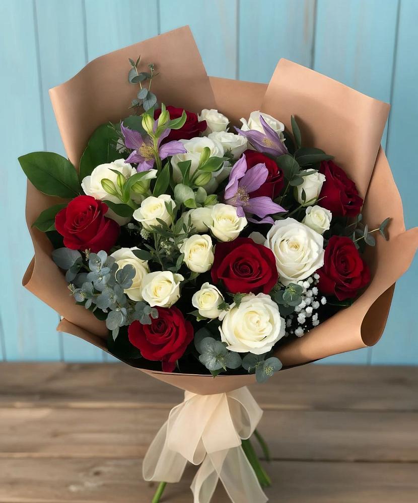 Букет цветов из: Розы и Альстромерии в Чухломе